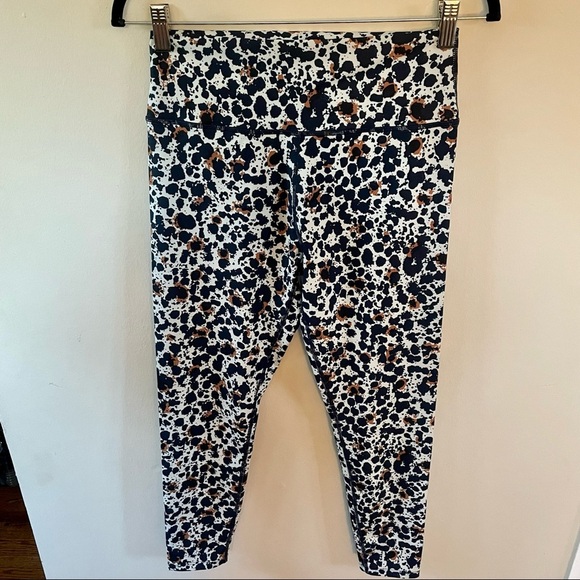 Printed Leggings - Large - Picture 1 of 5